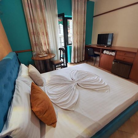 Quick Stop Hotel Tirana Zewnętrze zdjęcie