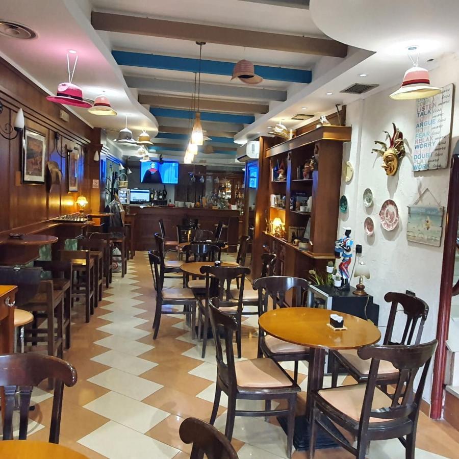 Quick Stop Hotel Tirana Zewnętrze zdjęcie