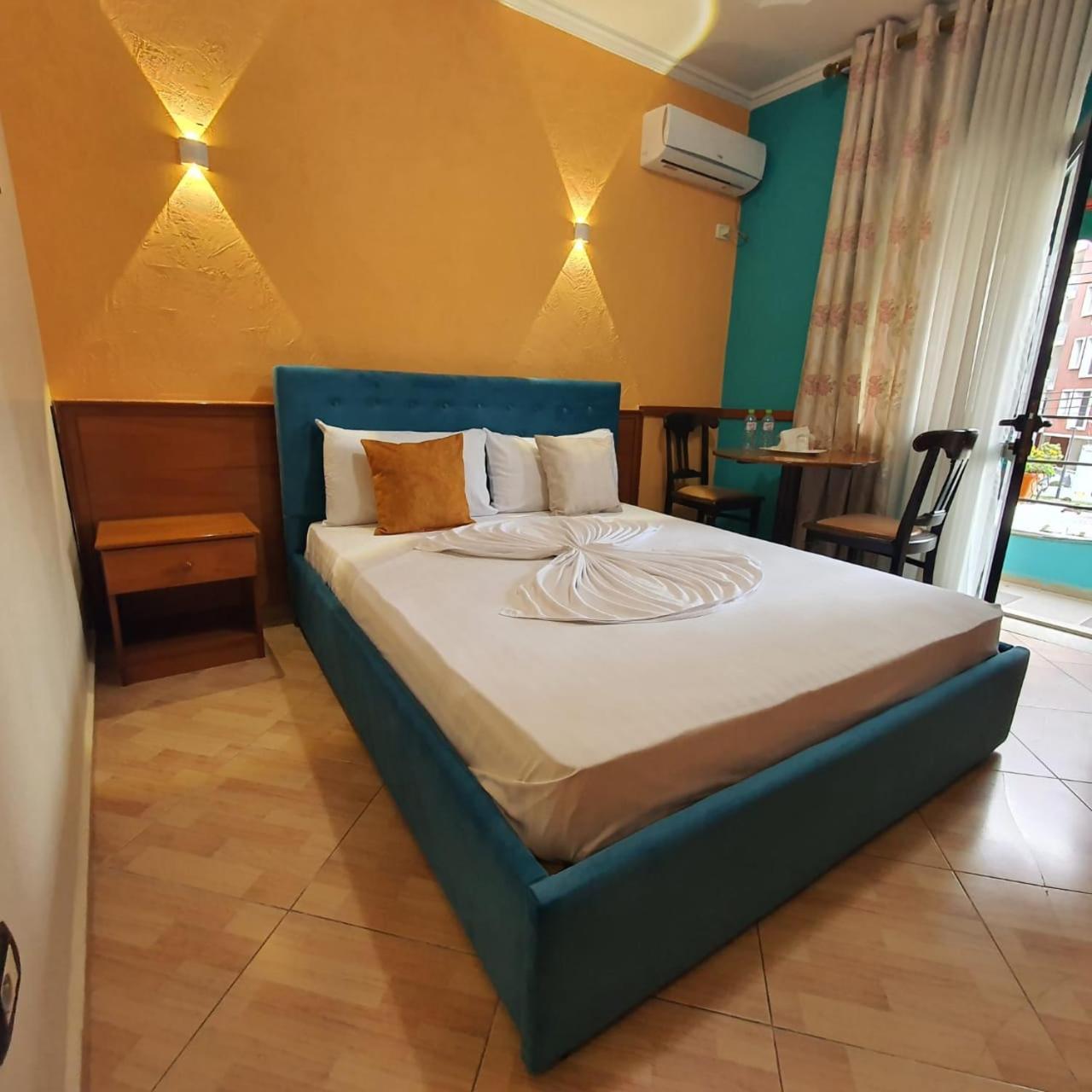 Quick Stop Hotel Tirana Zewnętrze zdjęcie