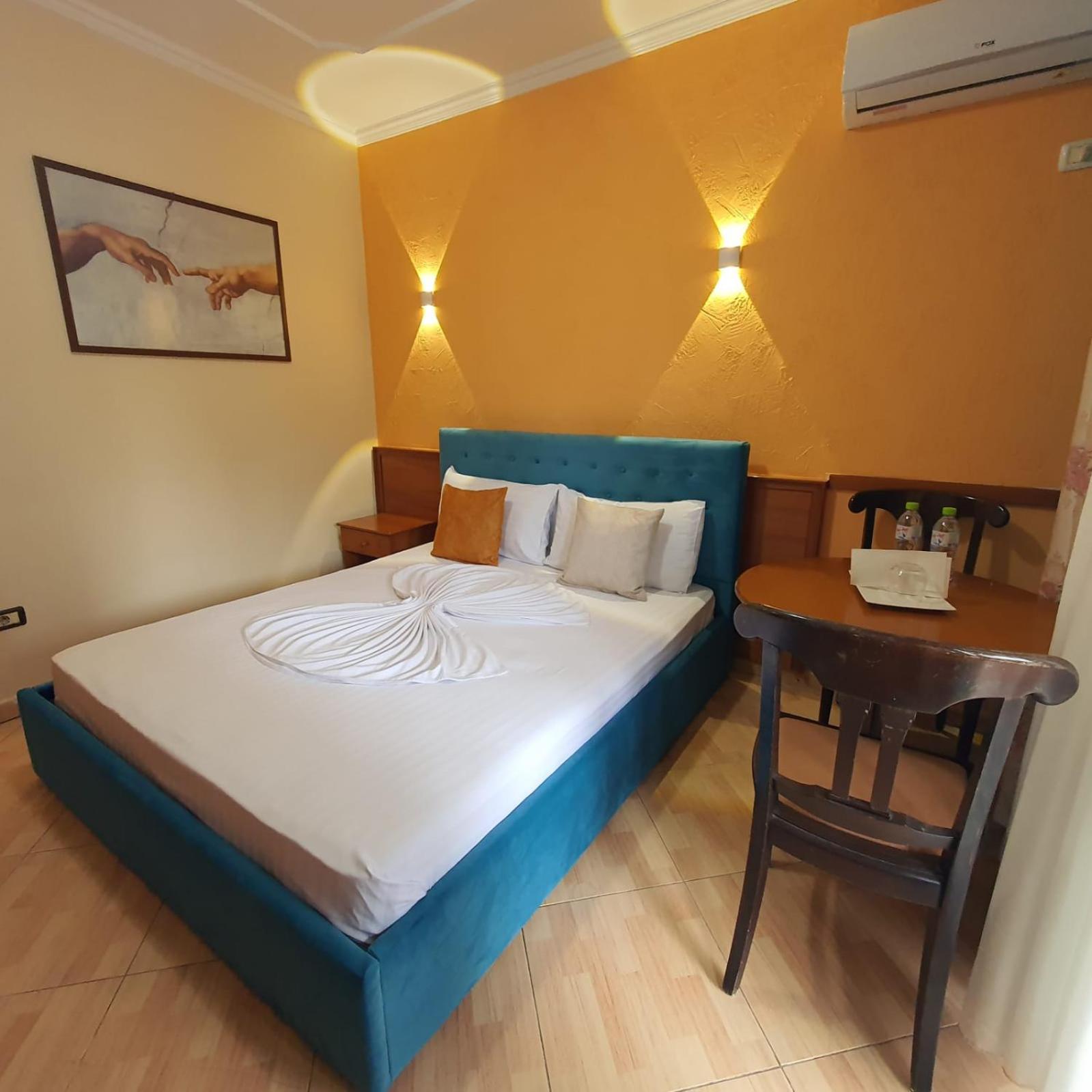 Quick Stop Hotel Tirana Zewnętrze zdjęcie
